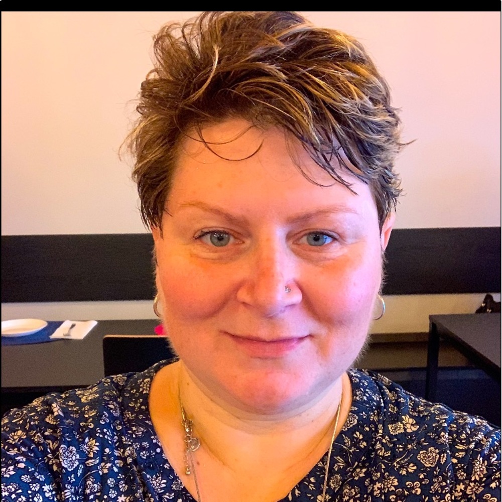 Meet your Posher, Pauline